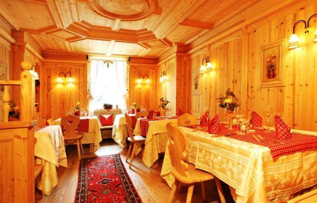 Hotel Corona Krone Selva di Val Gardena Eksteriør bilde